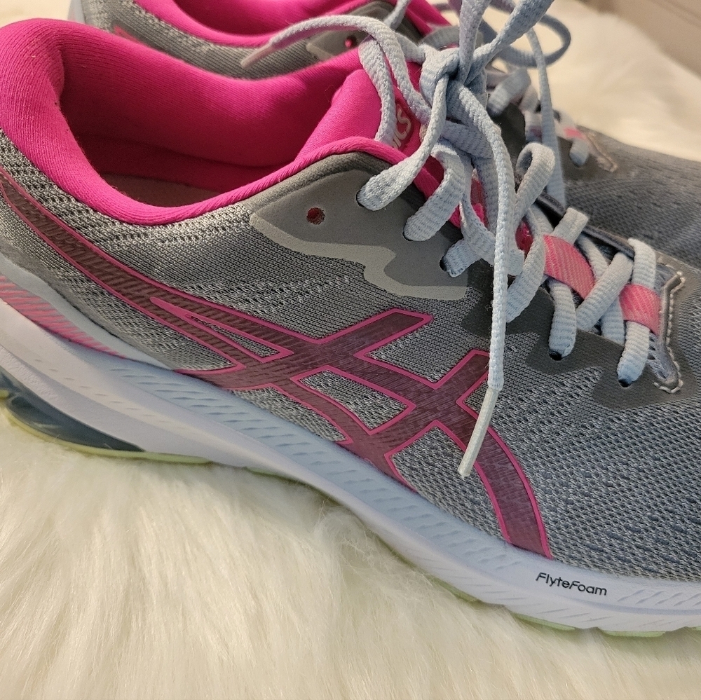 ASICS Women's Gray and Pink Running Shoes - Picture 2 of 11